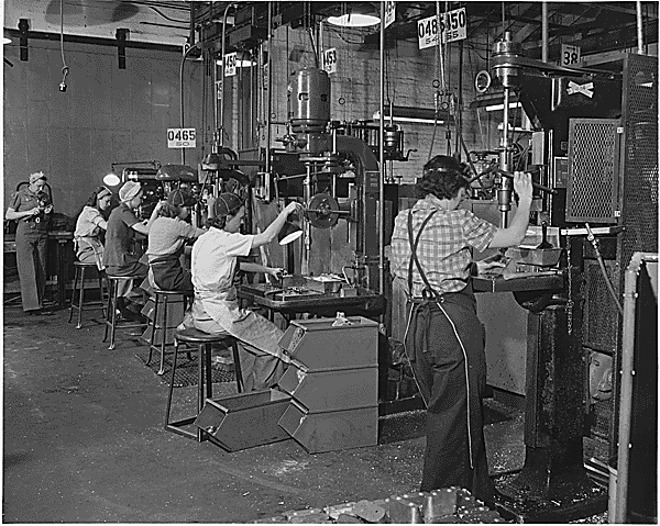 Women drill press operators in 1942
