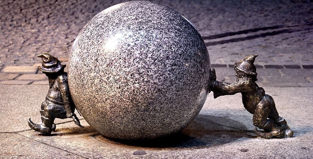 1024px-Krasnale_Syzyfki Give me a place to stand ...